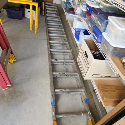 Werner Craft-master Heavy Duty Industrial 25ft Ladder