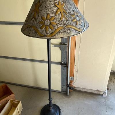G34-Floor Lamp