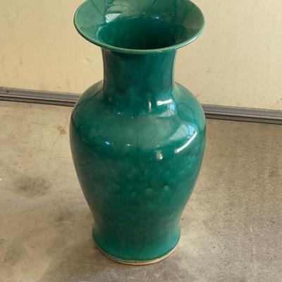 G38-Large green vase