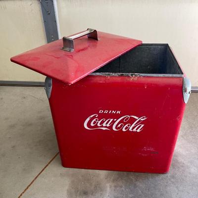 G39-Vintage Coca-Cola ice chest