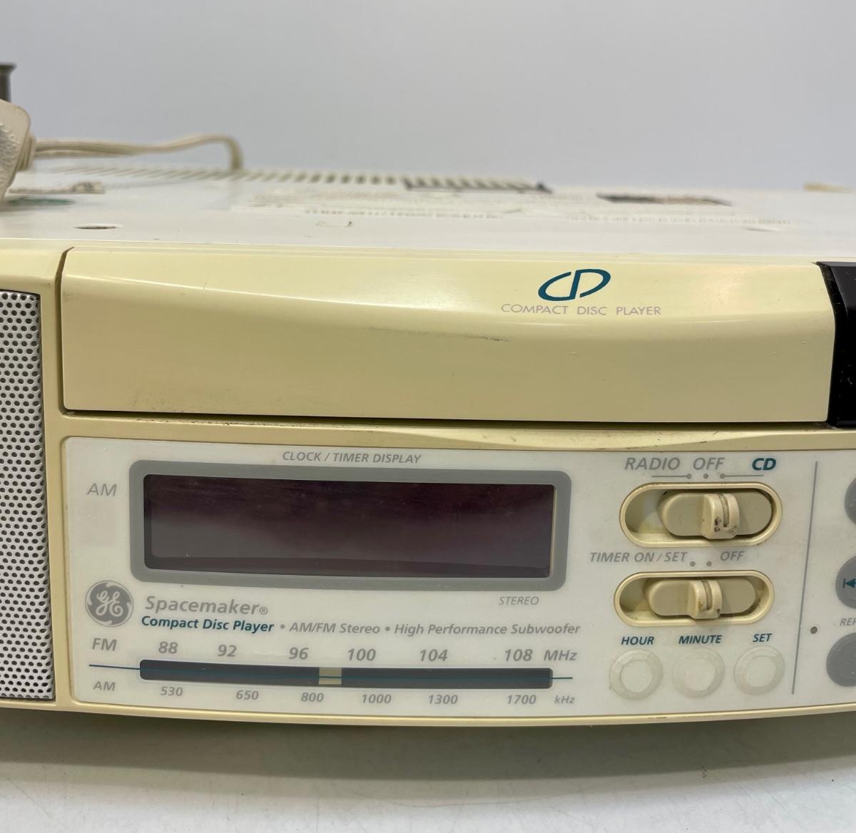 GE Under Counter AMFMCD Player Model 74290G