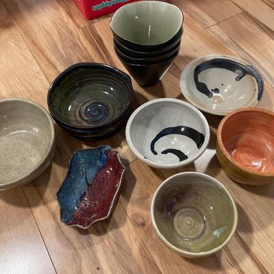 D 23 â€“Bowls/pottery
