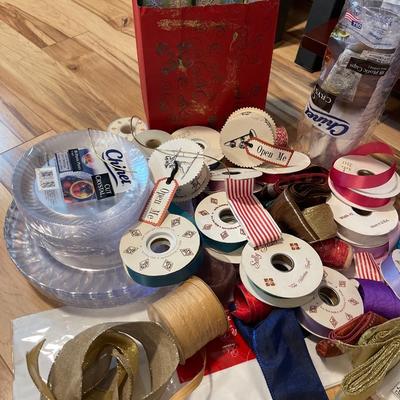 D26-Plastic plates, cups, napkins, tissue paper, ribbon etc.