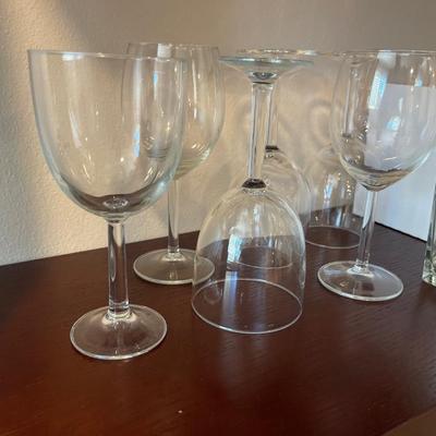 D37-Wine Glasses