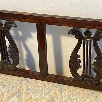 2B4-Antique bench