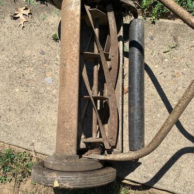 Vintage Vornado Reel Push Mower