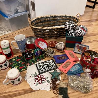 A9-Holiday Lot