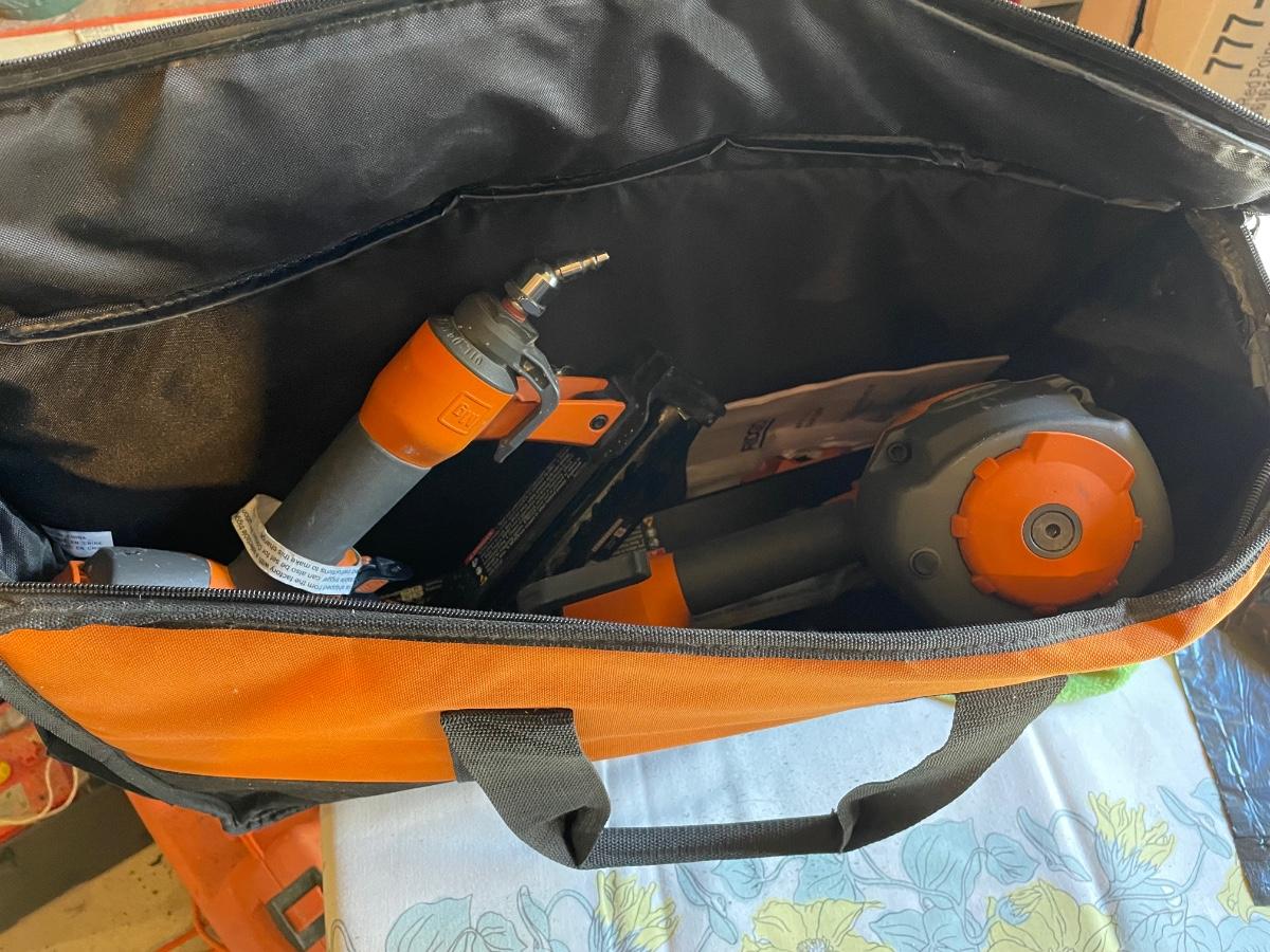 Rigid Framing and Trim Guns with Bag. Great Condition!