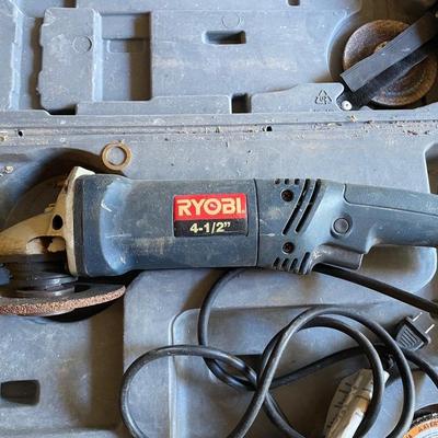 Ryobi AG451 Angle Grinder with Discs and Case. Good Condition!