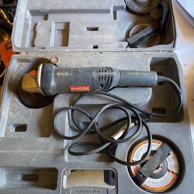 Ryobi AG451 Angle Grinder with Discs and Case. Good Condition!