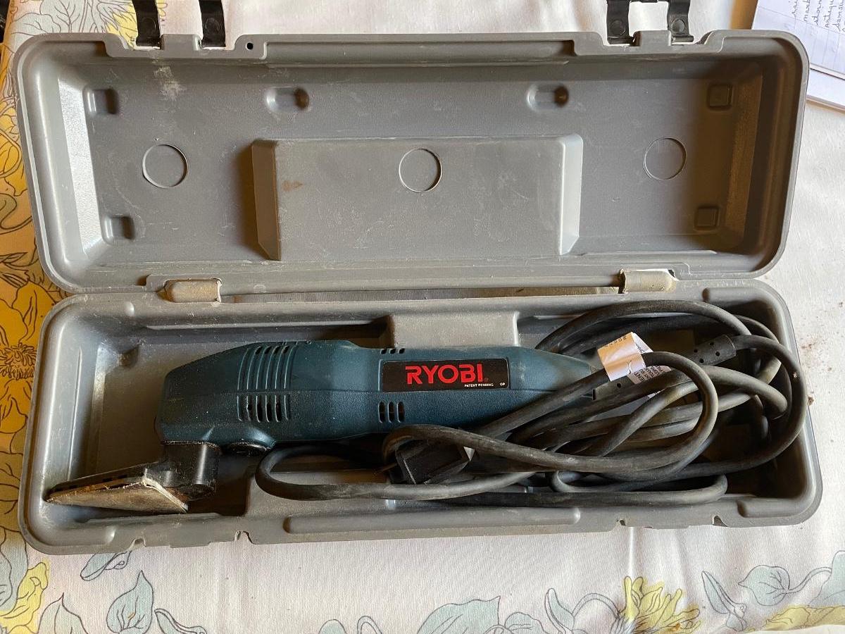 Ryobi DS2000 Corner Sander. Good Condition!