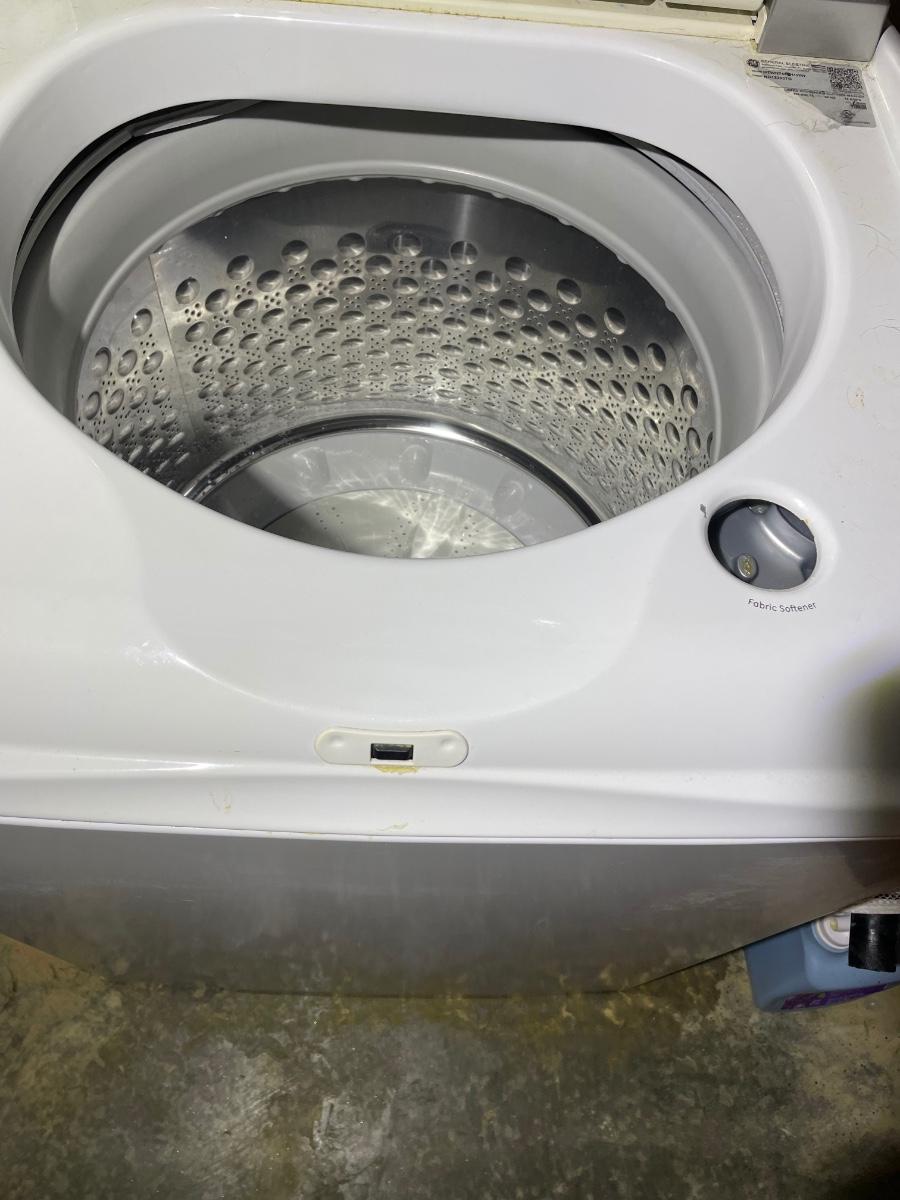 GE Extra Large Top Load Washer. Great Condition!