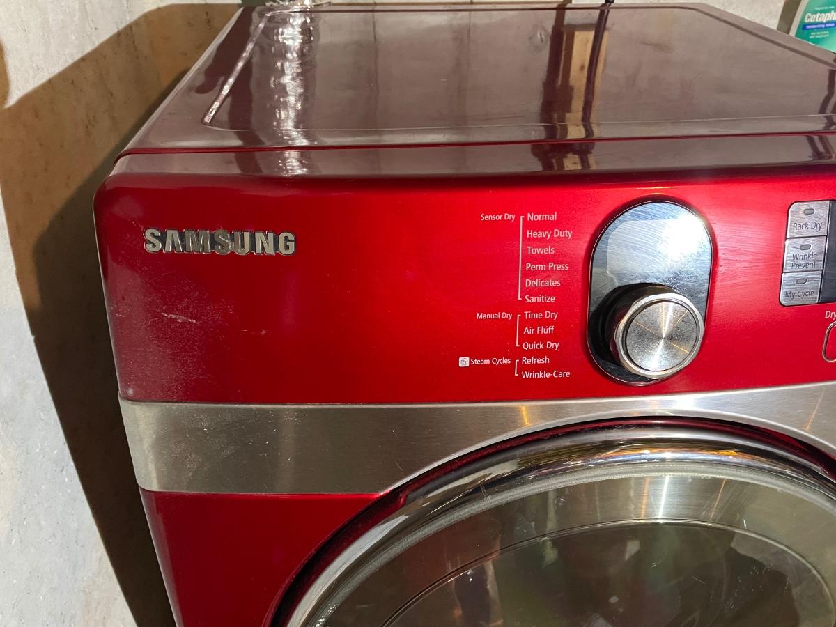 Samsung Front Load Dryer with Steam Cycle, Great Condition