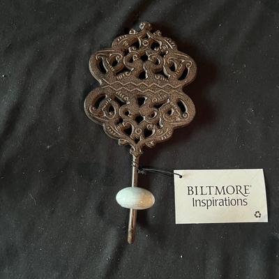 Biltmore Inspirations: Oak Leaf Decor and More (S-MG)