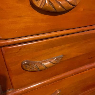 Antique Dresser Set with Mirror. Good Condition!
