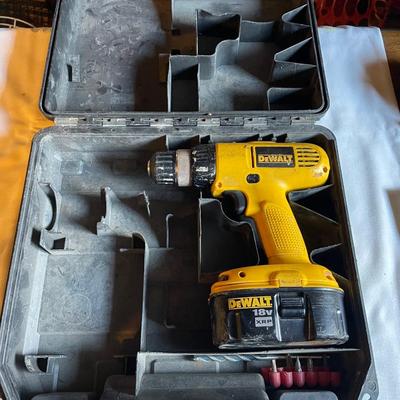 Dewalt DW929 18v Drill/Driver w/Battery, No Charger. Working Condition.