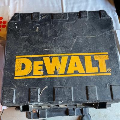 Dewalt DW995 1/2" 18v Drill/Driver w/Battery, No Charger. Working Condition.