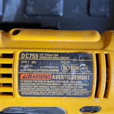 Dewalt DC759 1/2" Drill/Driver with Battery, No Charger. Working Condition!