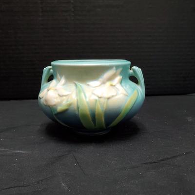 Roseville Pottery - Blue Iris Jardineire - Vase