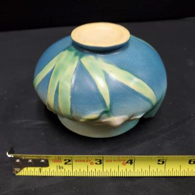 Roseville Pottery - Blue Iris Jardineire - Vase