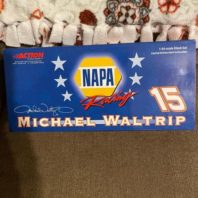 Michael Waltrip 2001 Monte Carlo #15 Napa Car New In Box