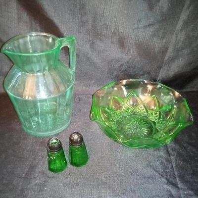 LOT 21  GREEN DEPRESSION GLASS BOWL AND SALT/PEPPER SHAKERS