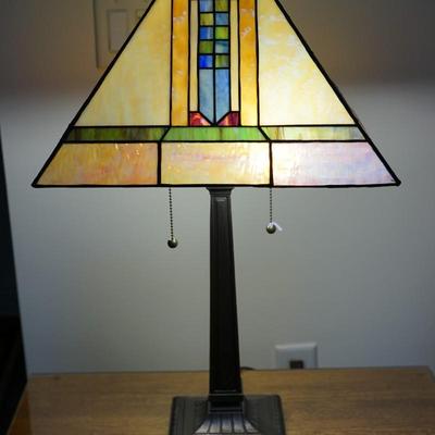 PRAIRIE STYLE TABLE LAMP STAIN GLASS WITH METAL BASE - REPRO