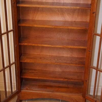 REPRODUCTION ARTS & CRAFTS STYLE CABINET- DARK OAK