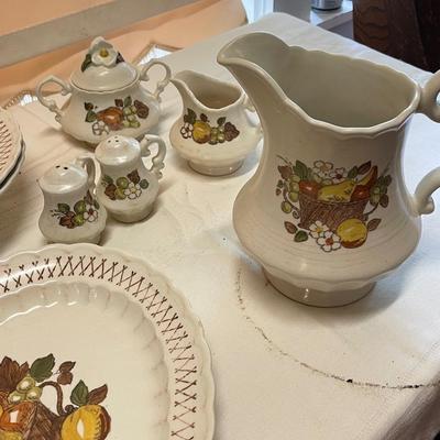 1960 Fruit Basket Metlox Poppy Trail Vernon Dinnerware Set - 1074