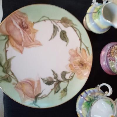 LOT 71  MISC FINE CHINA PIECES