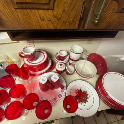 red dishes 