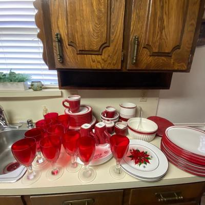 red dishes 