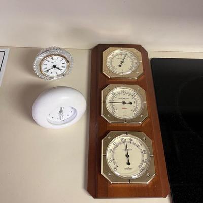 clocks 
