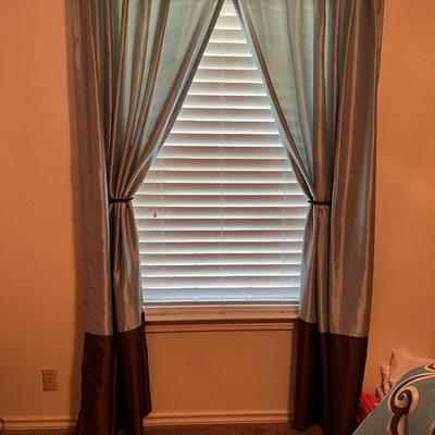 Blue and Brown bedroom Decor and Bedding