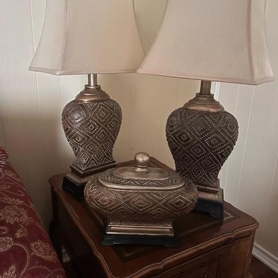 beed lamp and dÃ©cor 
