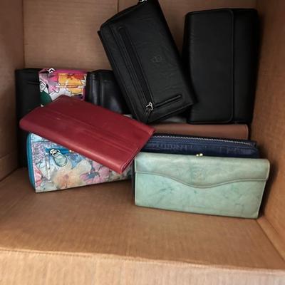Wallets and gloves
