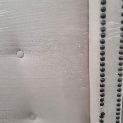 Bed 4 detail
Queen wing style oatmeal linen bland with railheads, platform bed with rails and slats.
Queen, H59" W72.5"...