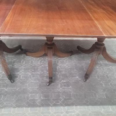 Authentic Georgian mahogany pedestal table C  1840 
afamado87
Attachments
Mon, Nov 29, 10:35 AM
to me
H 28.5"  W 82.5"  D...