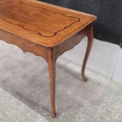 Pretty cabroile leg inlaid top table France
H 28.5"  W40"  D24"
$1190