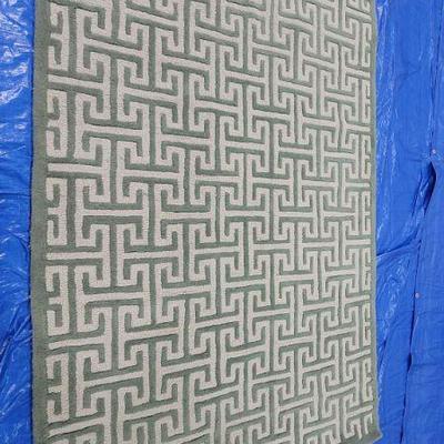 Rug 29
Grey and white rug 5 x 8
$299