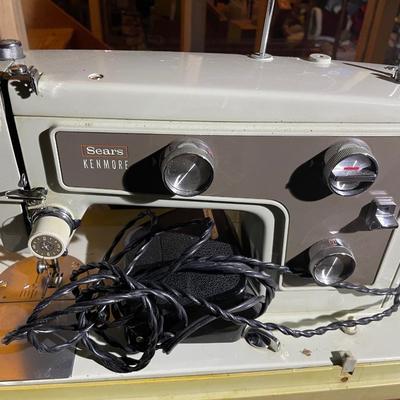 Sewing Machine Lot. 3 Machines, working Condition