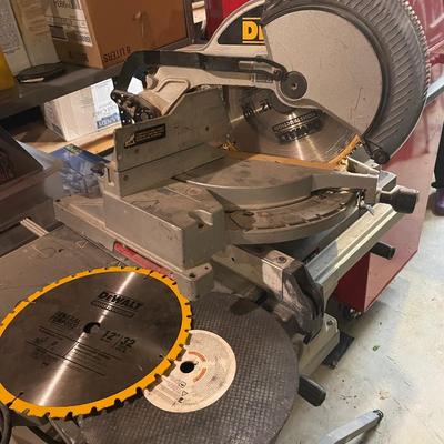 Dewalt DW705 12" Chop Saw with new blade! Working Condition