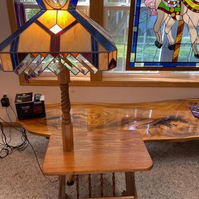 Magazine lamp table / stained glass shade  60