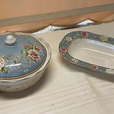 Two Westbury Court Jessica McClintock Serving Dishes