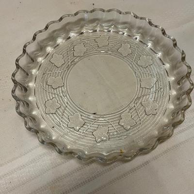 Vintage Lot of Two Quiche Plates