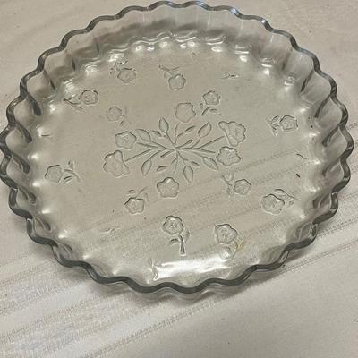 Vintage Lot of Two Quiche Plates