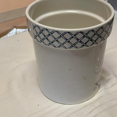 Vintage Treasure Craft Canister - Blue Lattice Basketweave Fruit
