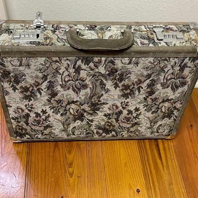 Vintage 4 Piece Floral Tapestry Luggage Set