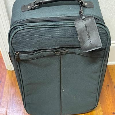 Samsonite Retro Three Piece Luggage Set with Wheels