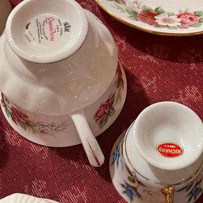 Vintage 7 Piece Set of Collectible Demitasse Cups and Saucers